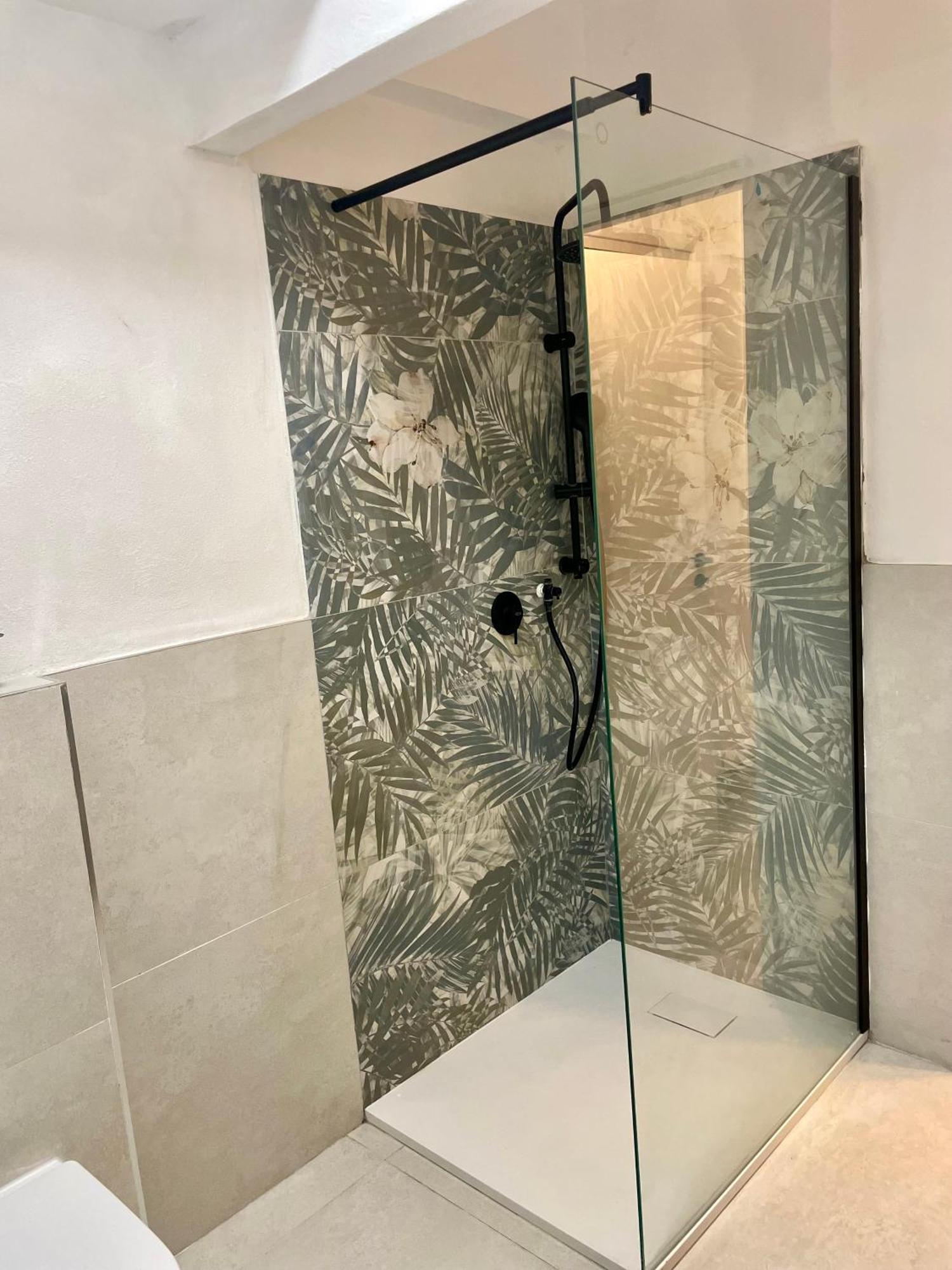 New Apartment 2 Minute From The Port ليفورنو المظهر الخارجي الصورة