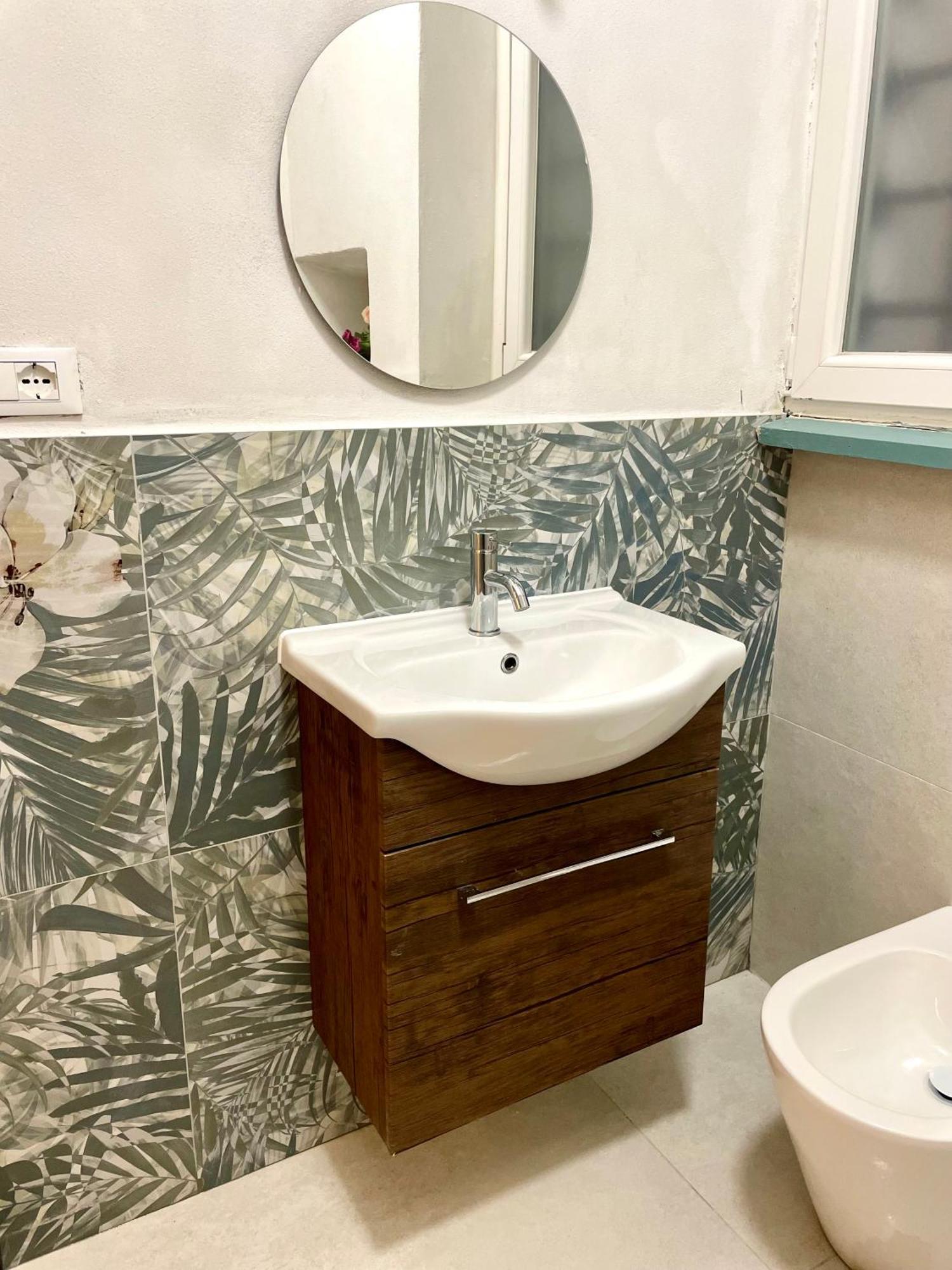 New Apartment 2 Minute From The Port ليفورنو المظهر الخارجي الصورة