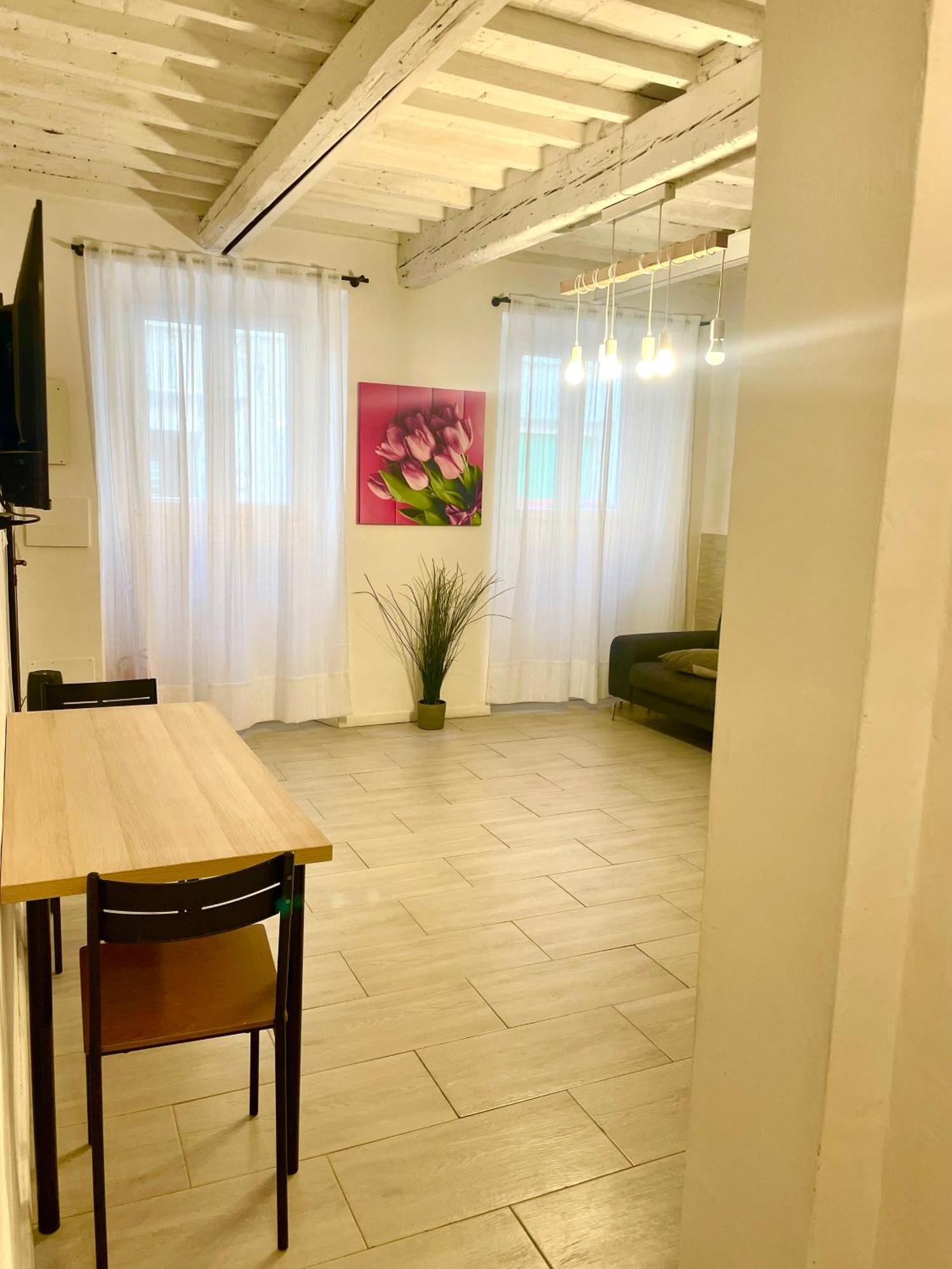 New Apartment 2 Minute From The Port ليفورنو المظهر الخارجي الصورة